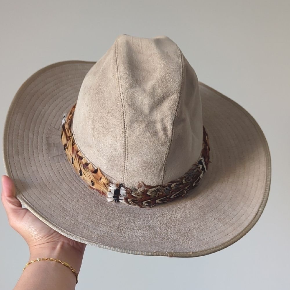 Vintage Stetson Tan Suede with Custom Quail Hunt Feather Band